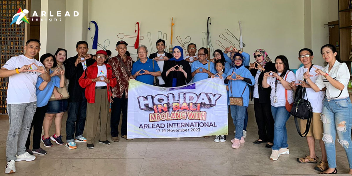 Holiday in Bali (Mbolang With ARLEAD Internasional)